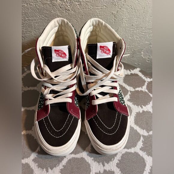 Vans Style 38 High-Tops with Red and Green Accents like new streetwear colorful - Picture 2 of 10